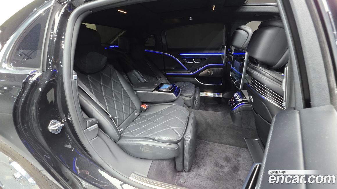 Mercedes-Benz S-Class 2021