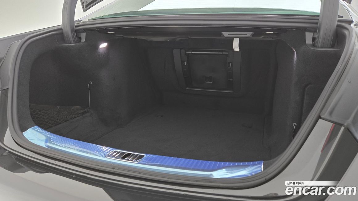 Mercedes-Benz S-Class 2026