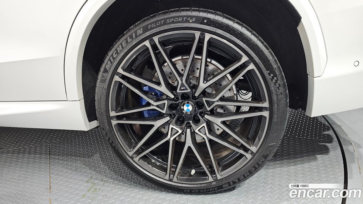 BMW X5M 2025