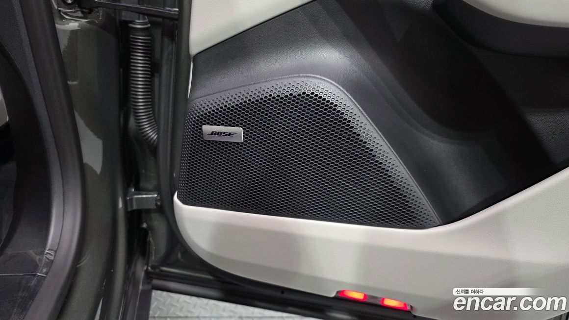 Porsche Macan 2025
