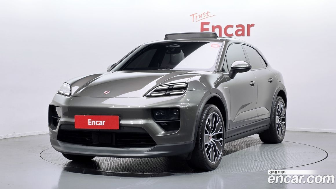 Porsche Macan 2025