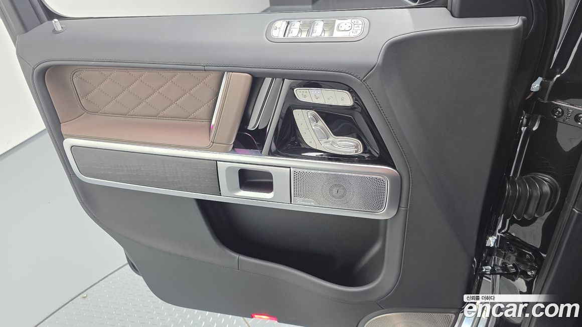 Mercedes-Benz G-Class 2023