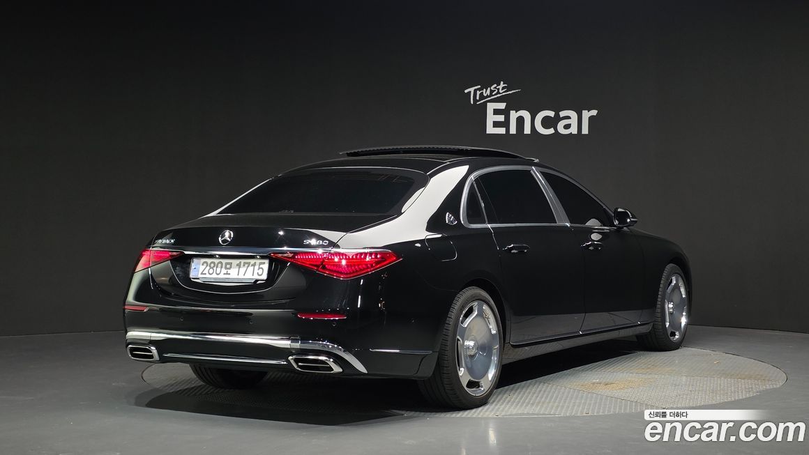 Mercedes-Benz S-Class 2021