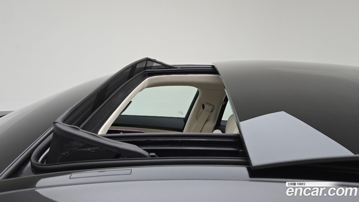 Mercedes-Benz S-Class 2026