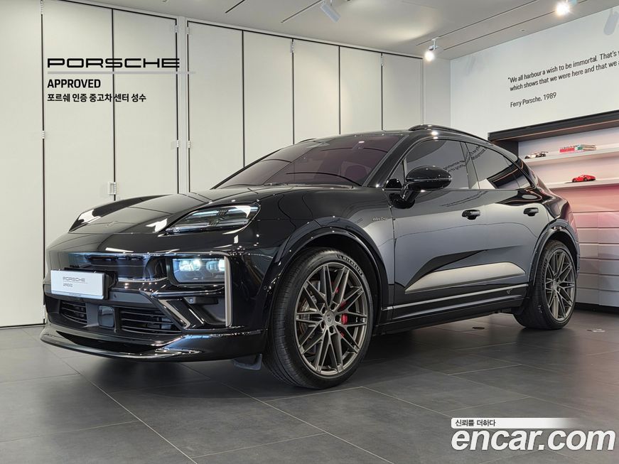 Porsche Macan 2025