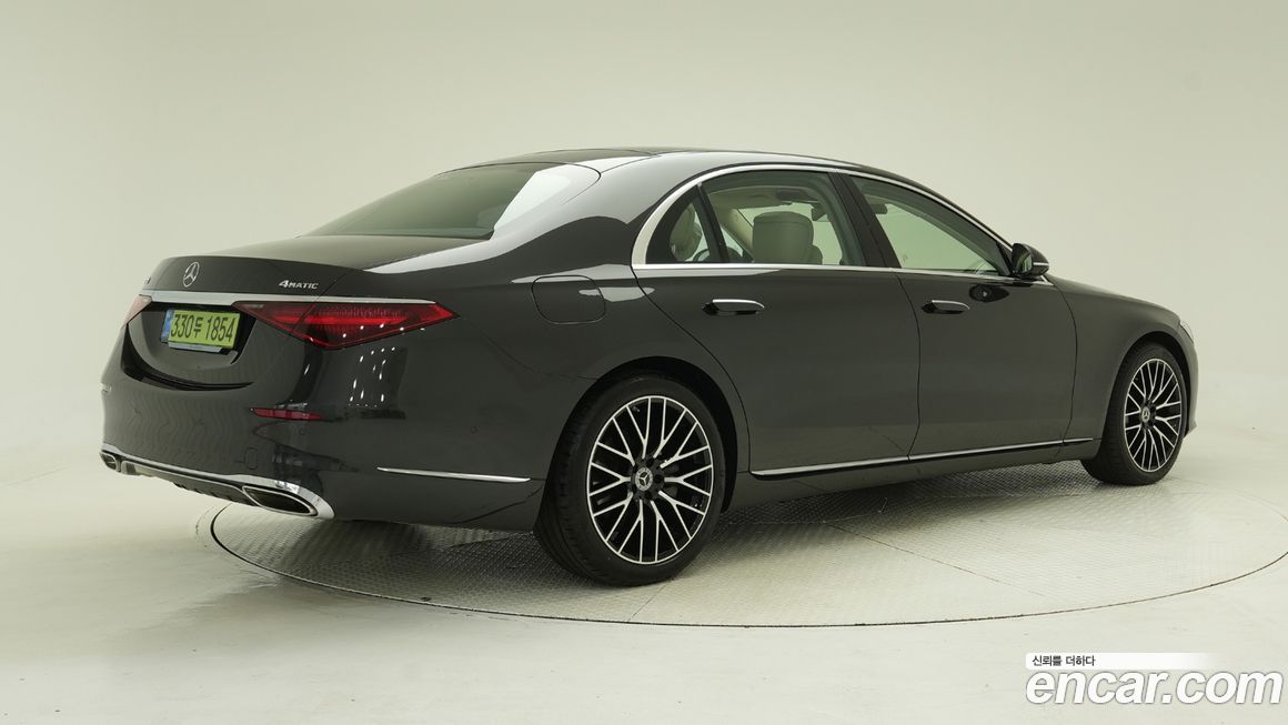 Mercedes-Benz S-Class 2026