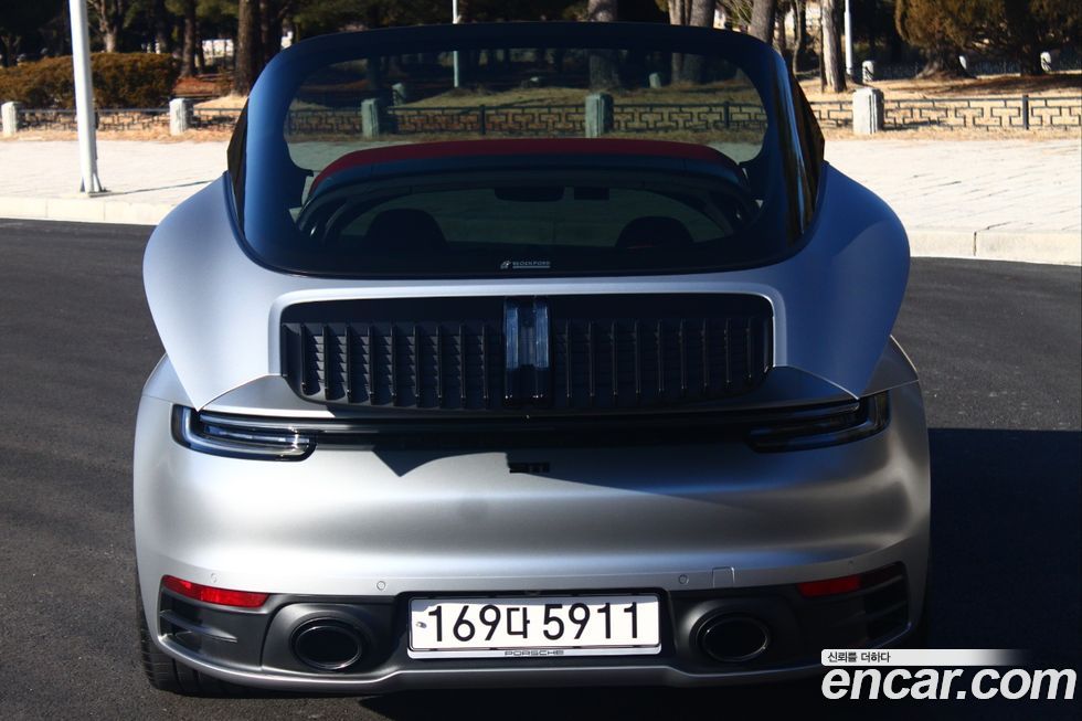 Porsche 911 2024