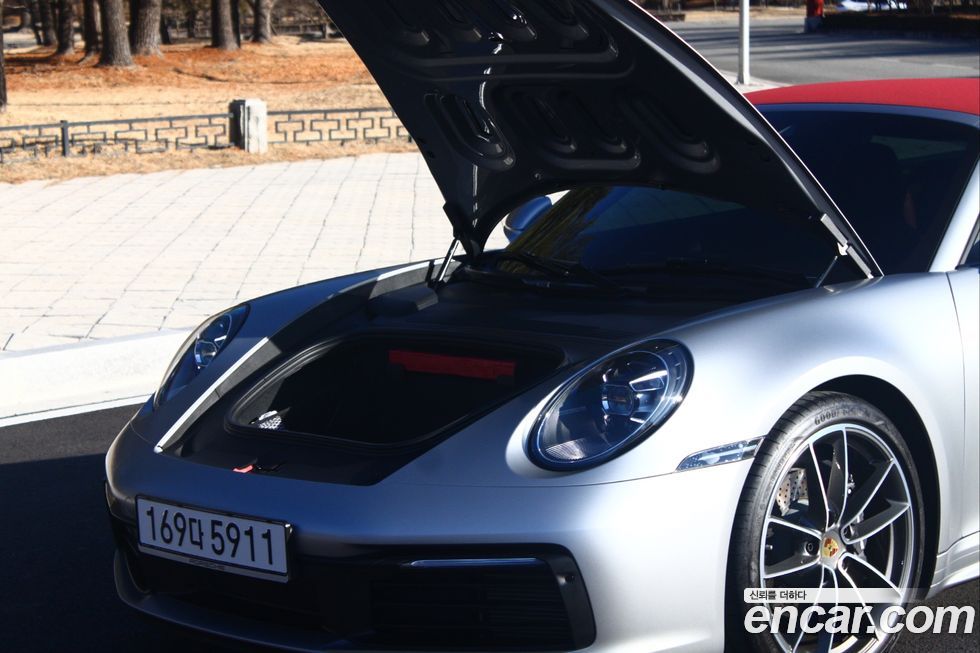 Porsche 911 2024