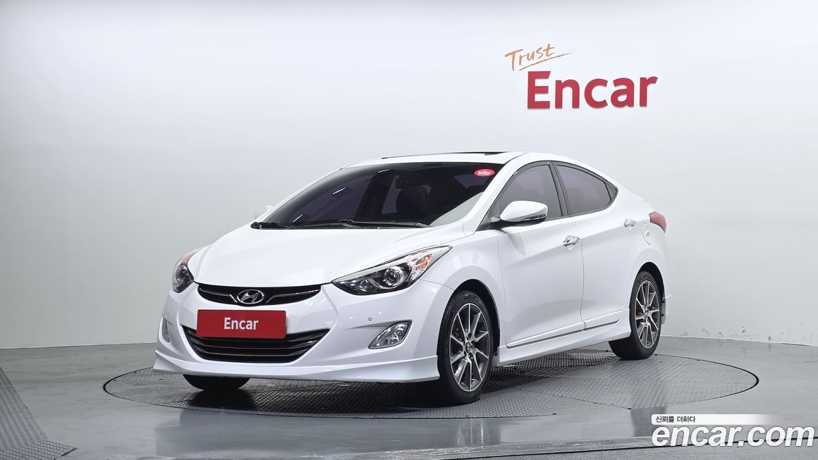 Hyundai AVANTE 2013