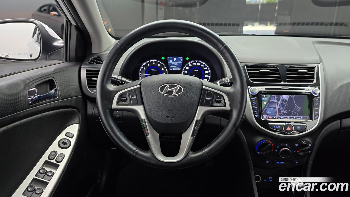Hyundai Accent 2015