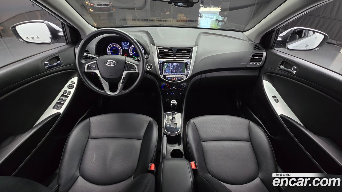 Hyundai Accent 2015