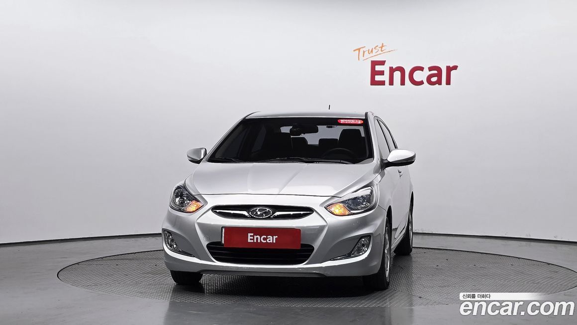 Hyundai Accent 2015