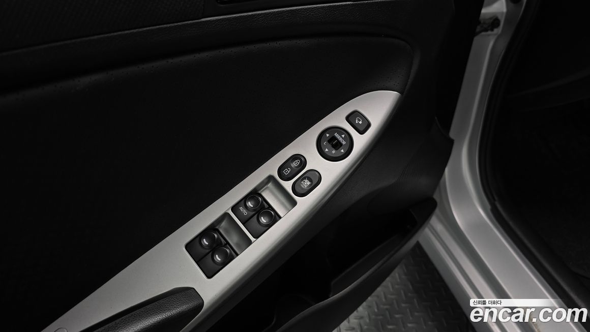Hyundai Accent 2015