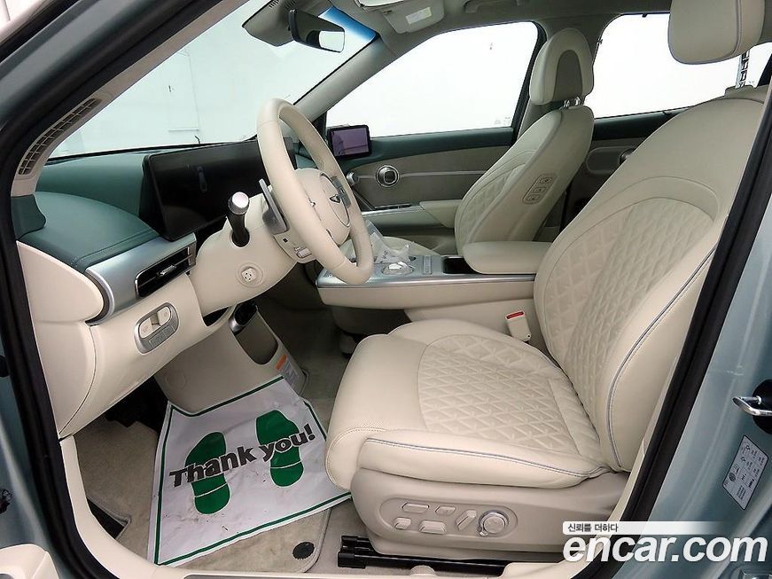 Genesis GV60 2025