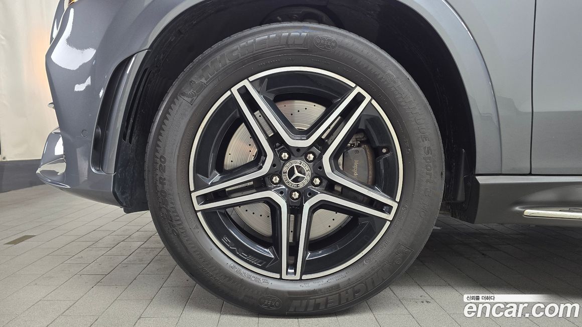 Mercedes-Benz GLE-Class 2021