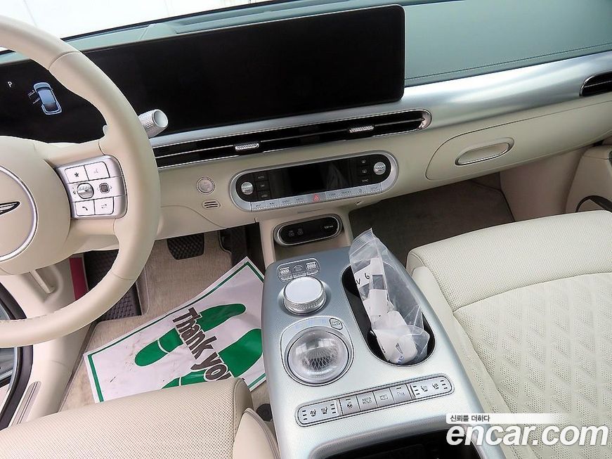 Genesis GV60 2025
