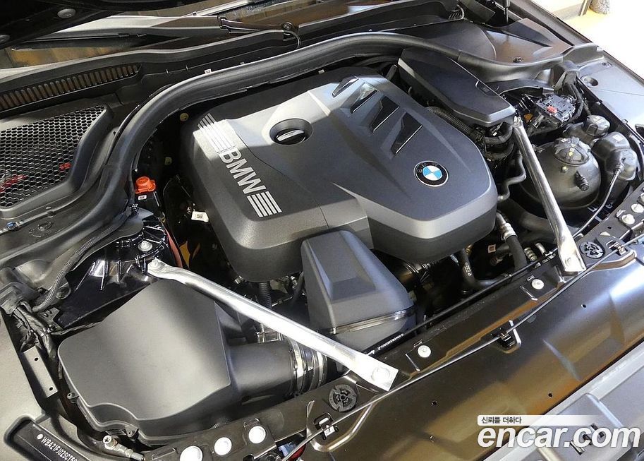 BMW 5-Series 2025