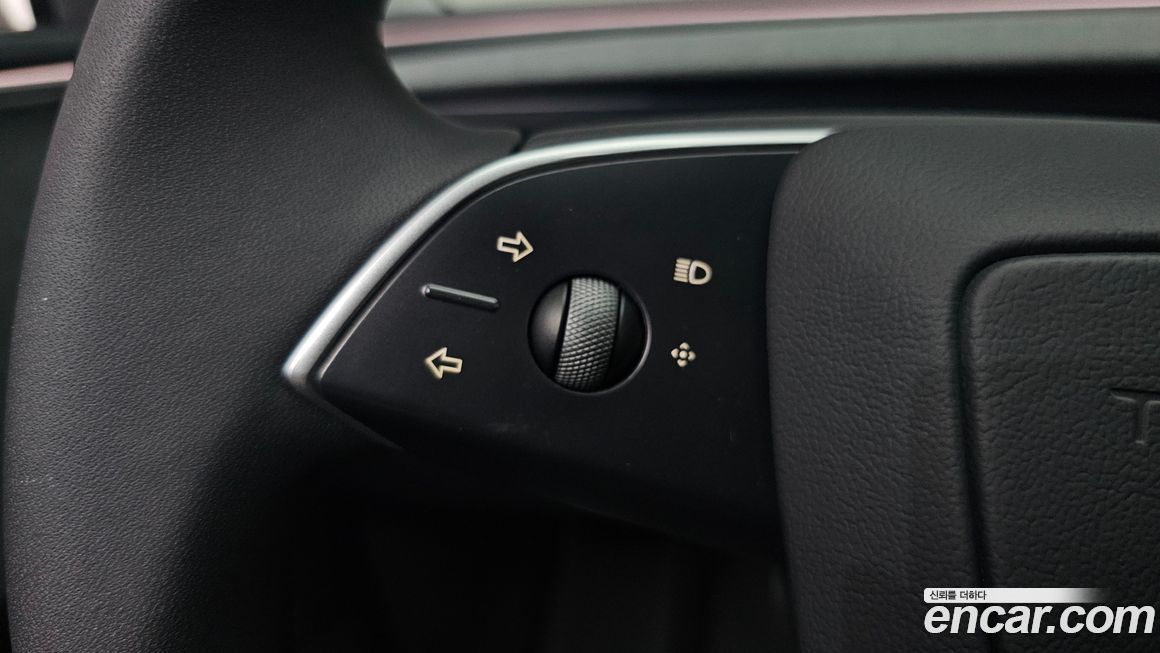 Tesla Model 3 2025