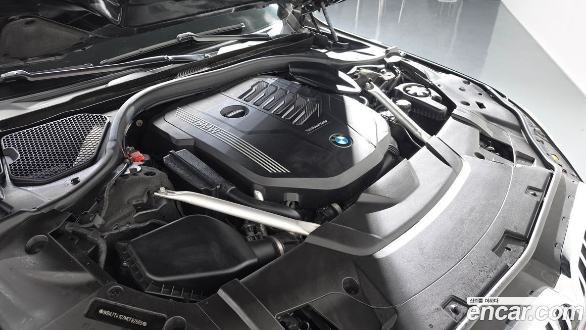 BMW 7-Series 2021