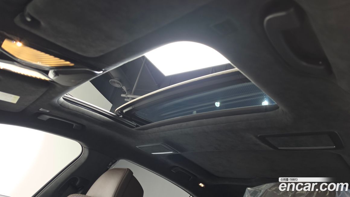 BMW 7-Series 2021