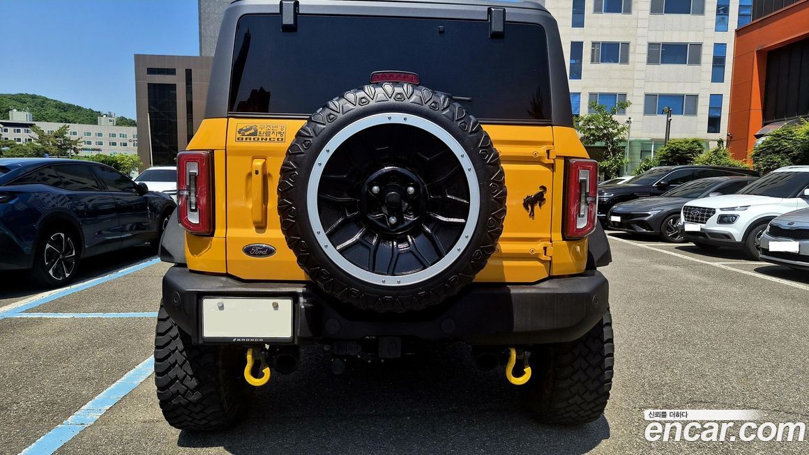 Ford Bronco 2022