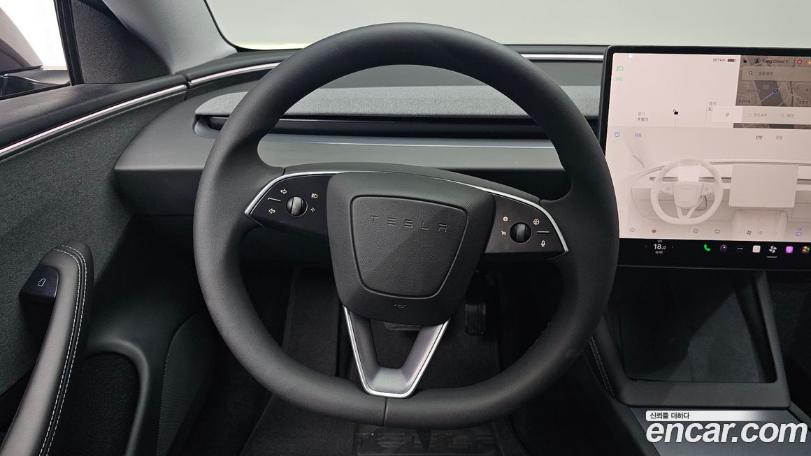 Tesla Model 3 2025
