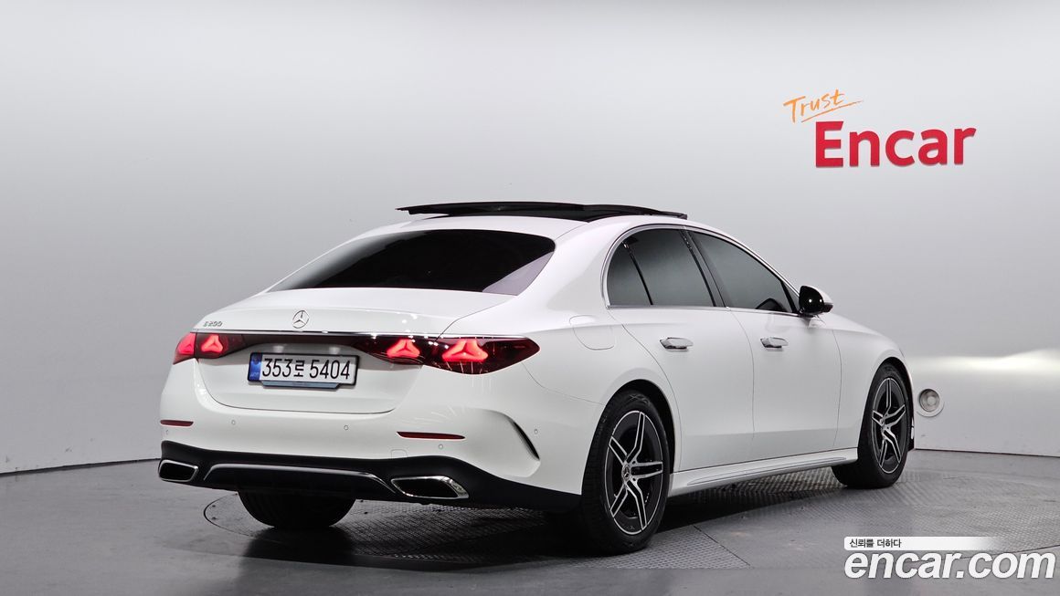 Mercedes-Benz E-Class 2026