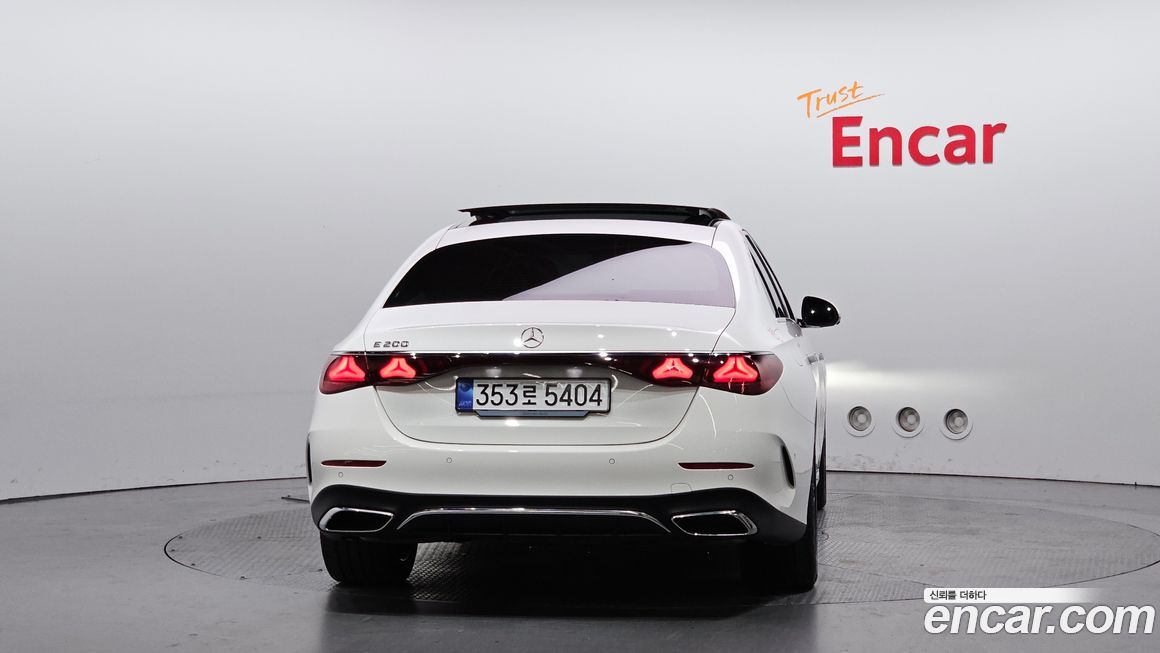 Mercedes-Benz E-Class 2026