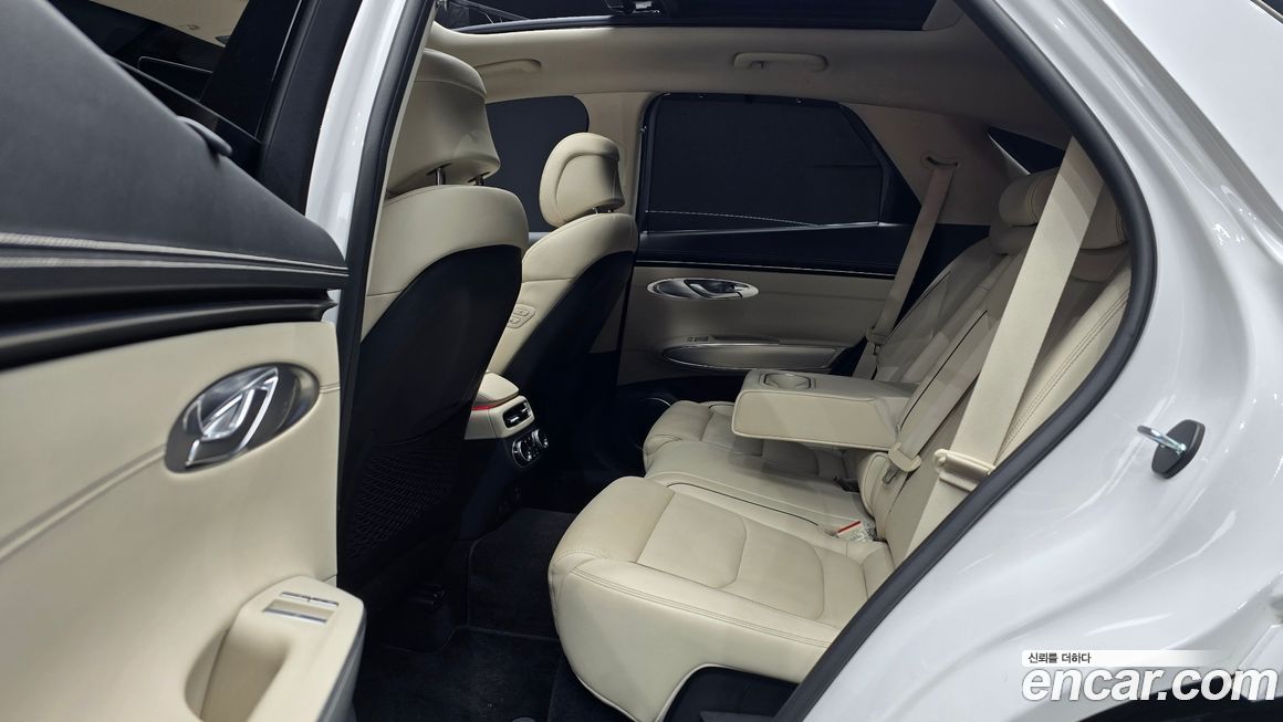 Genesis GV70 2023
