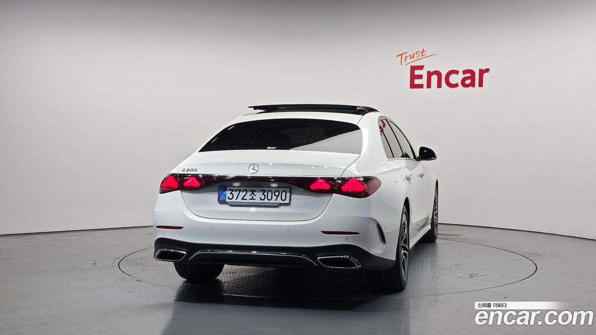 Mercedes-Benz E-Class 2026