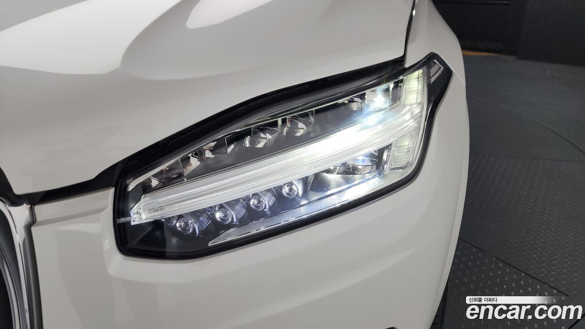 Volvo XC90 2024