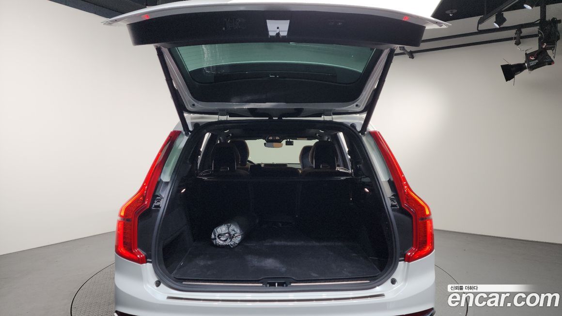 Volvo XC90 2024