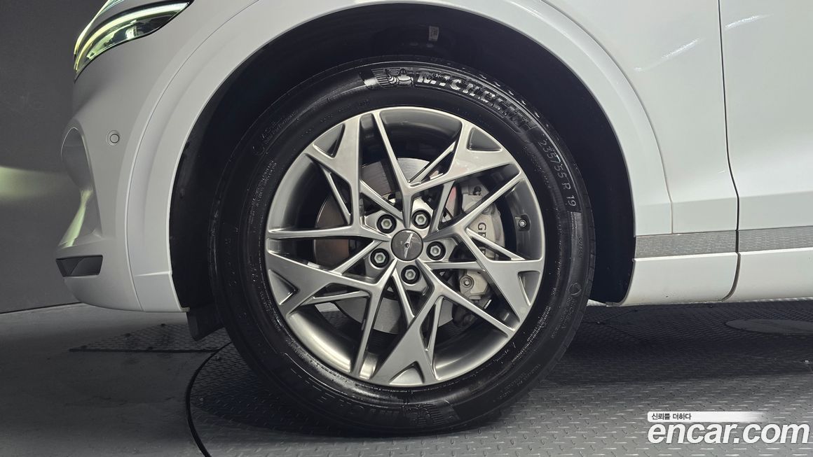Genesis GV70 2023
