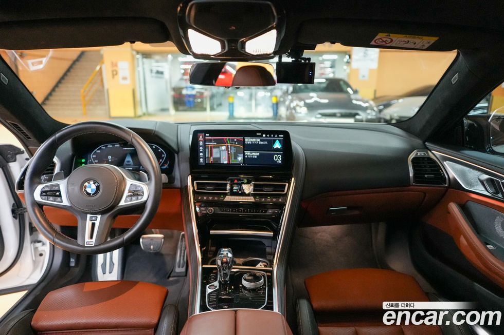 BMW 8-Series 2023
