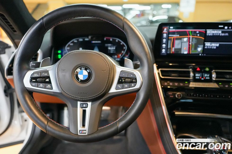 BMW 8-Series 2023