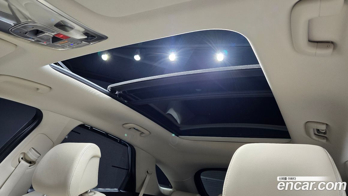Genesis GV70 2023