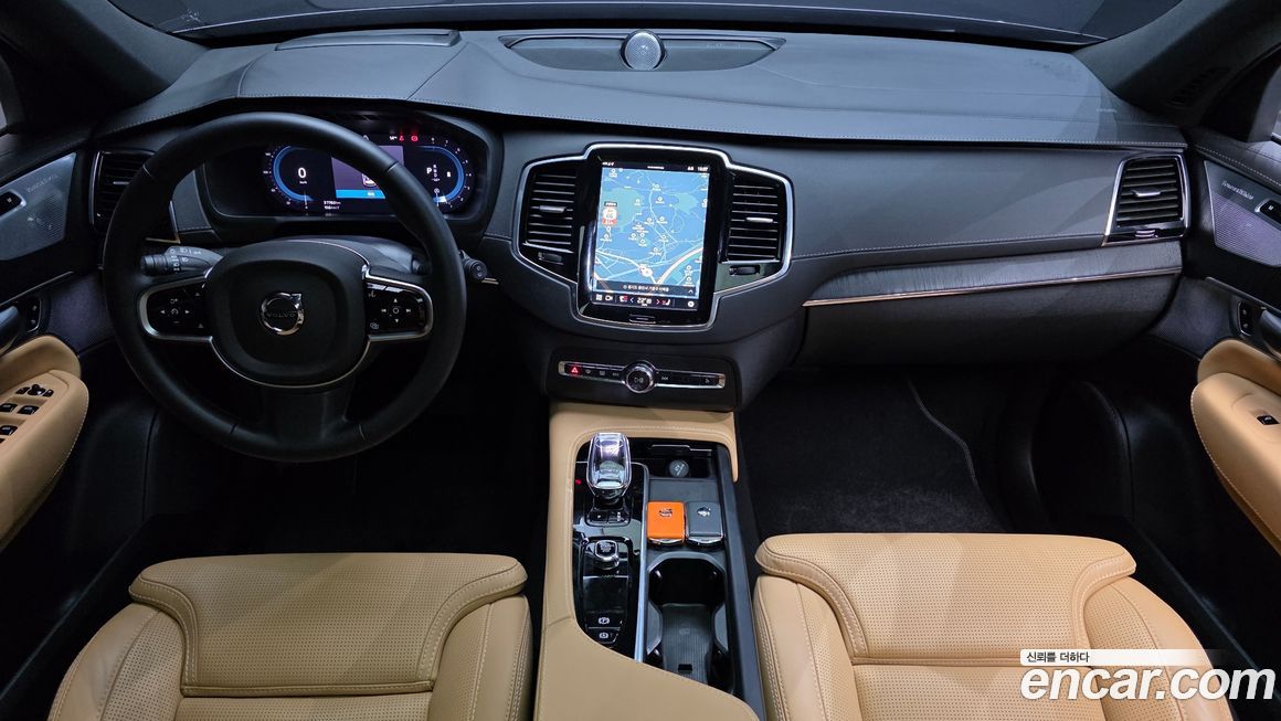 Volvo XC90 2025
