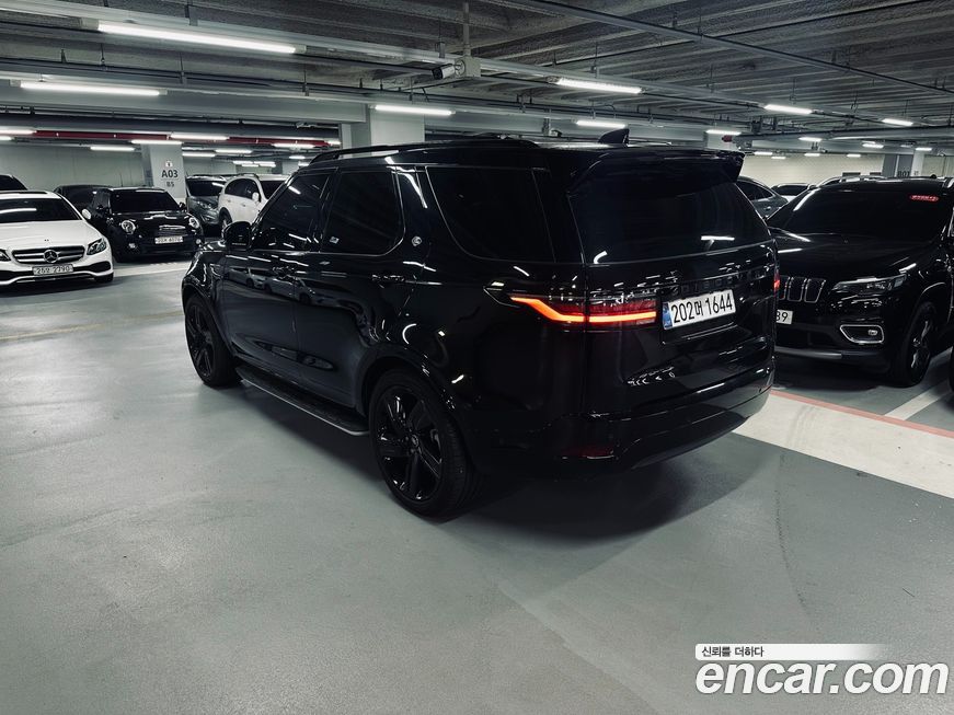 Land Rover Discovery 2024