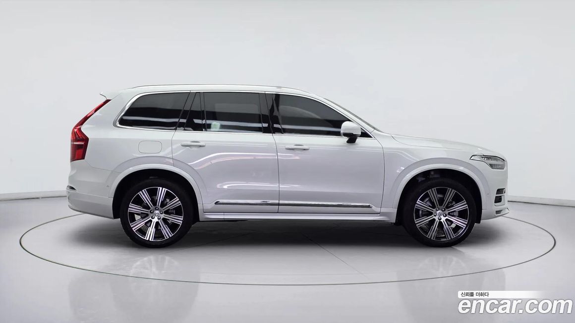 Volvo XC90 2025