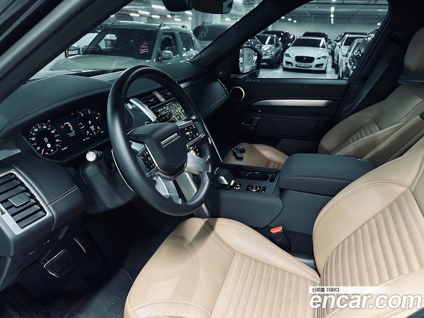 Land Rover Discovery 2024
