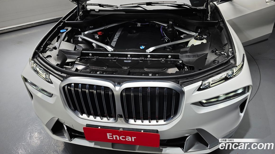 BMW X7 2025
