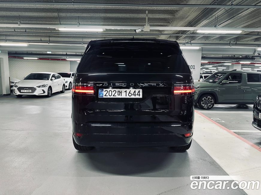 Land Rover Discovery 2024