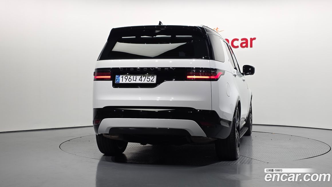 Land Rover Discovery 2024