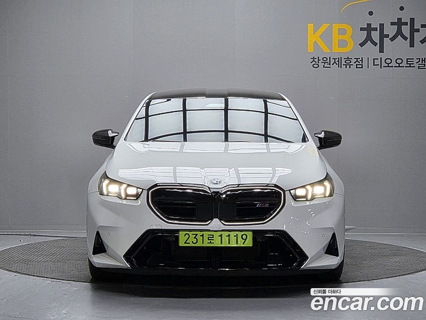 BMW M5 2025
