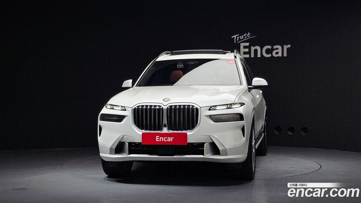 BMW X7 2025