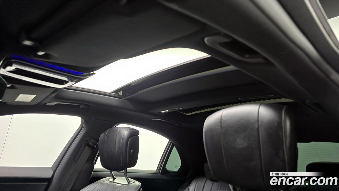 Mercedes-Benz S-Class 2022