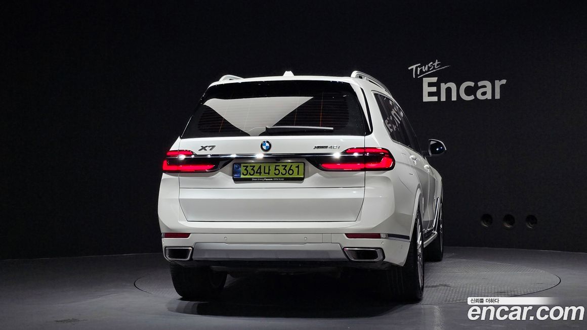 BMW X7 2025