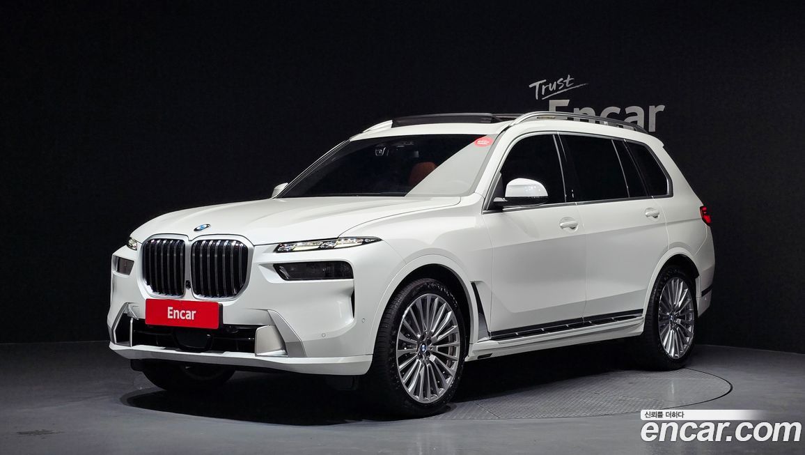 BMW X7 2025