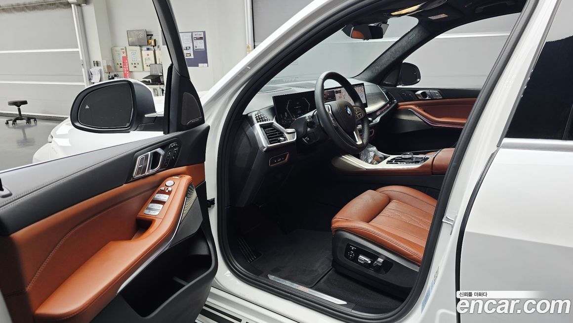 BMW X7 2025