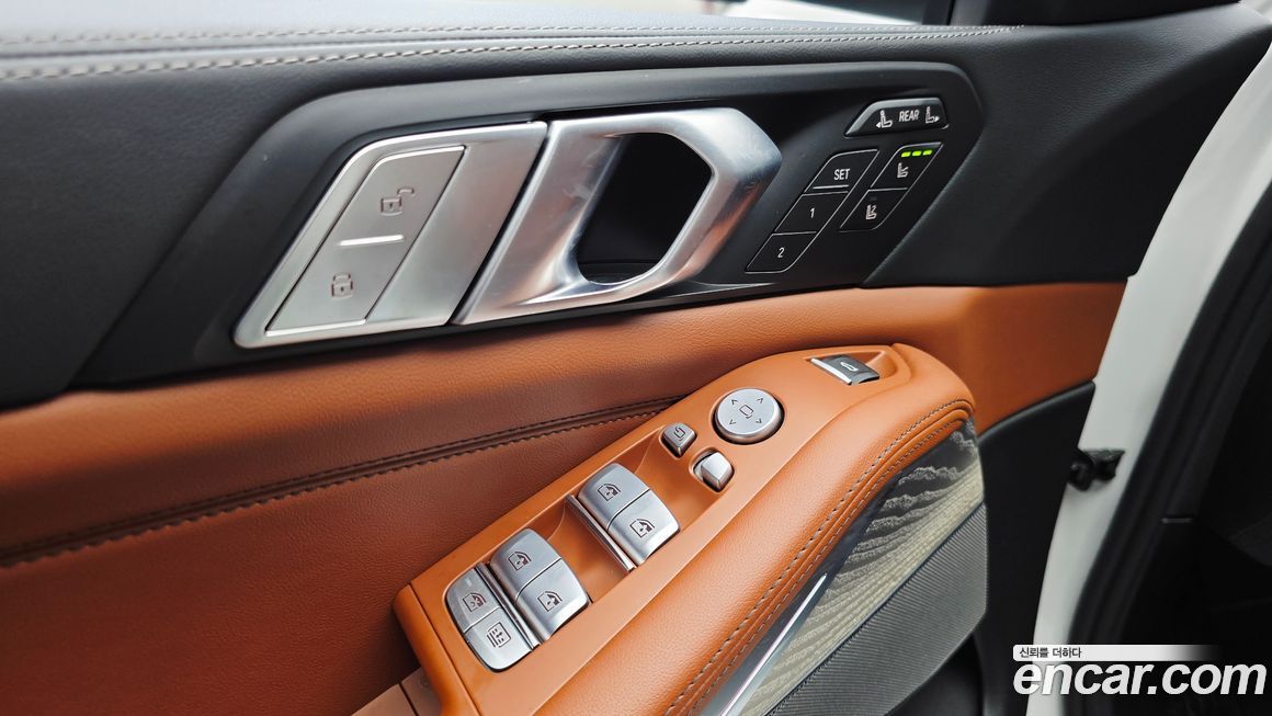 BMW X7 2025